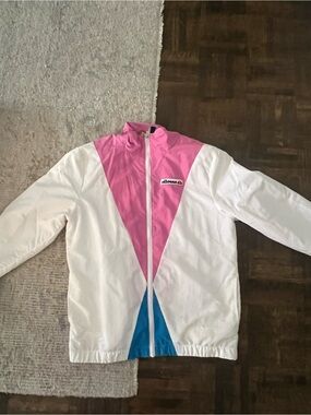 Ellesse White Windbreaker with Pink & Blue Colorblock